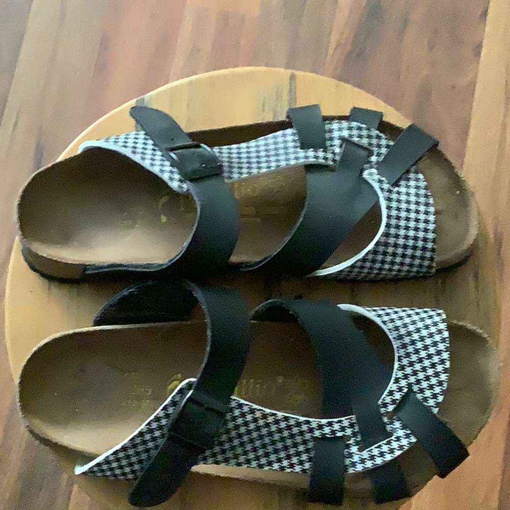 Birkenstock houndstooth sandal
